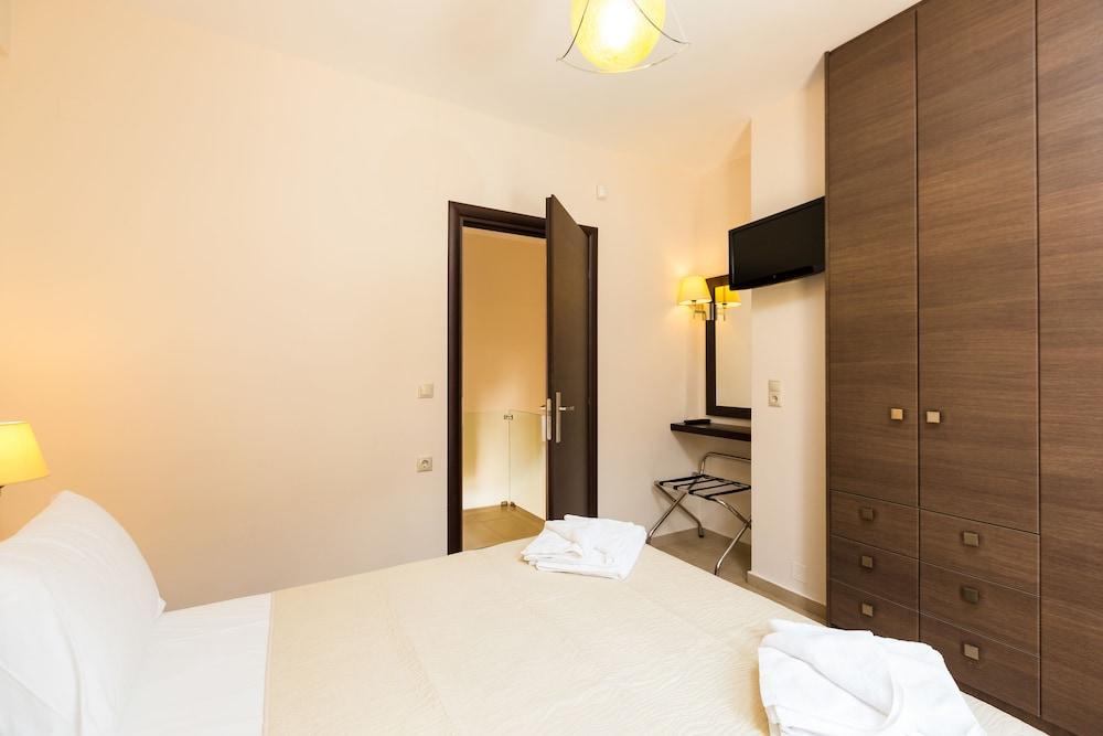 Pantheon Villas & Suites Vlikhadha Exterior photo